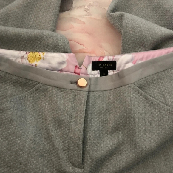 COPY - Ted Baker Title Daizit Skinny Crop Step Hem Pants, Grey, US Size 10 - Picture 8 of 13